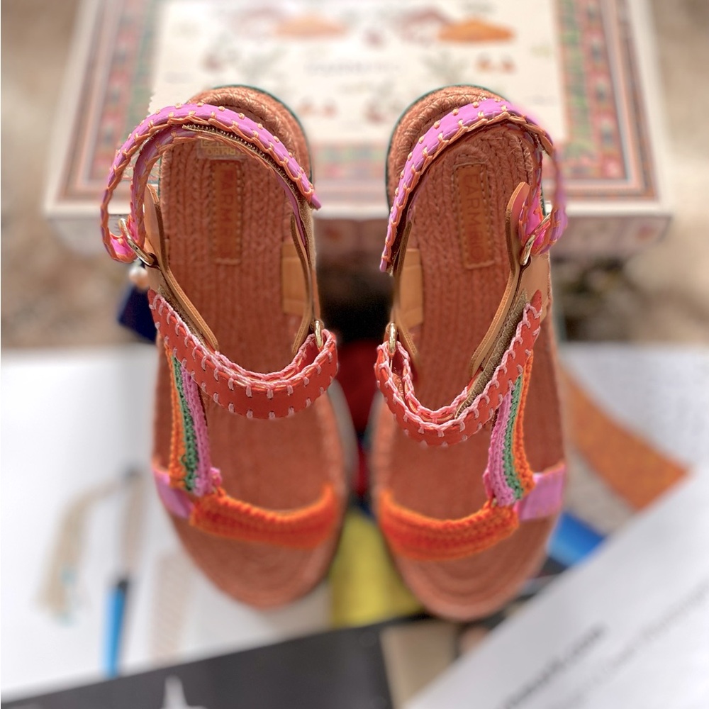 Farm Rio Artisanal Flatform Raffia Velcro Sandals - Picture 6 of 11